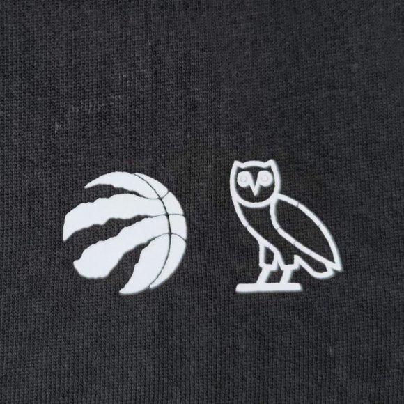 OVO Athletics Center - RAPTORS - XS unisex - Made in Canada - Crew Neck - Picture 3 of 6